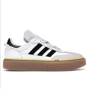 🐝Ivy Park Super sleek 72 size 7